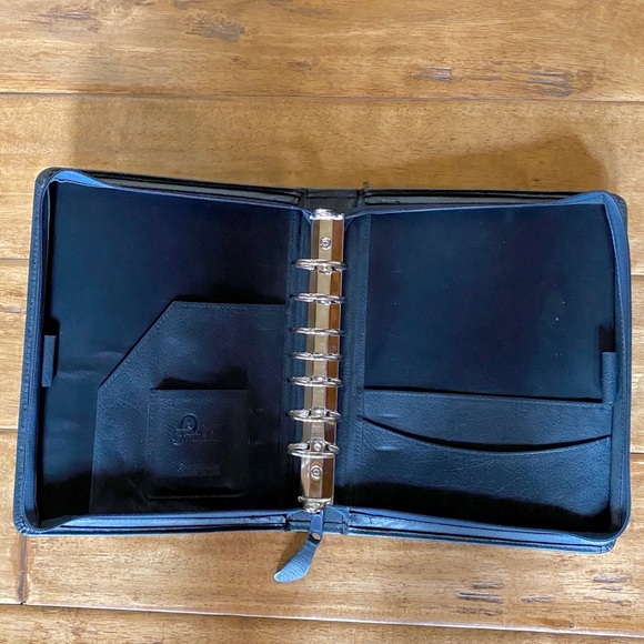 Franklin Covey Other - Navy Blue Leather Franklin Covey Planner